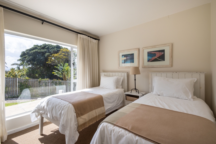 6 Bedroom Property for Sale in Lower Robberg Western Cape